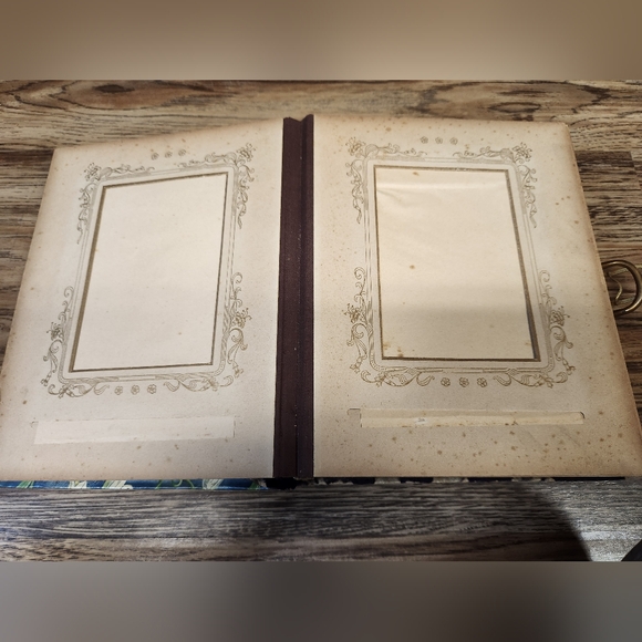 Vtg Victorian Lady & Man CELLULOID PHOTO ALBUM Scrapbook Velvet  Gold Hardware - Picture 12 of 16
